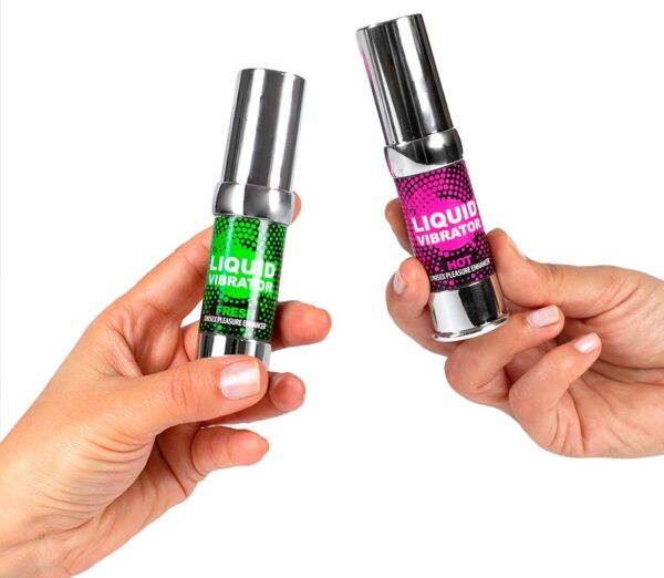 Secret Play Love Vibrations pack with its two 15 ml bottles of stimulating gel
