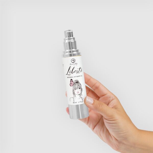 Secret Play Liberté intimate moisturising oil in its 50 ml airless bottle