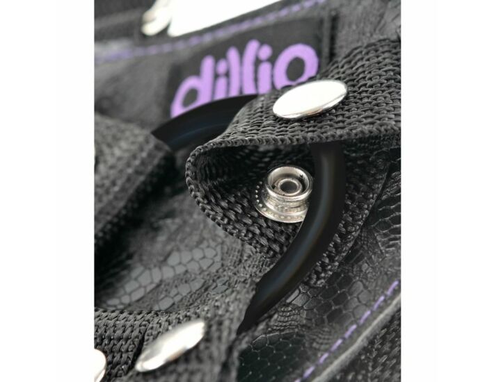Dillio arnes strap on con tirantes y dildo 15 cm