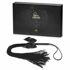 Sensual Fringe Whip Lilly