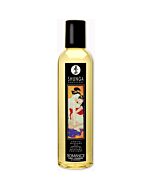 Shunga erotic massage oil strawberries