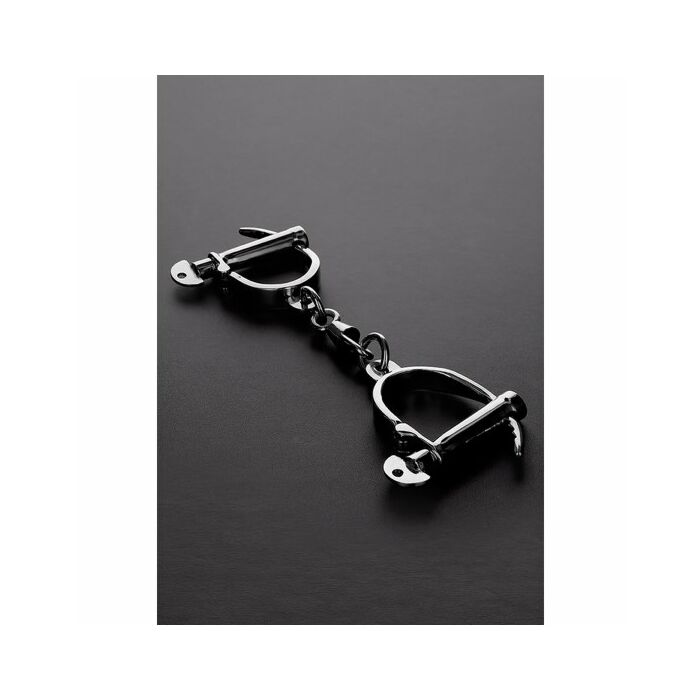 Darby style adjustable cuffs